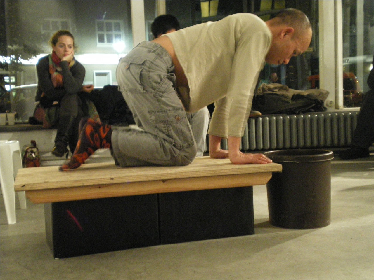 Photographic documentation of RYLLEGA Berlin (Performance by Truong Tan, 19 September 2008)